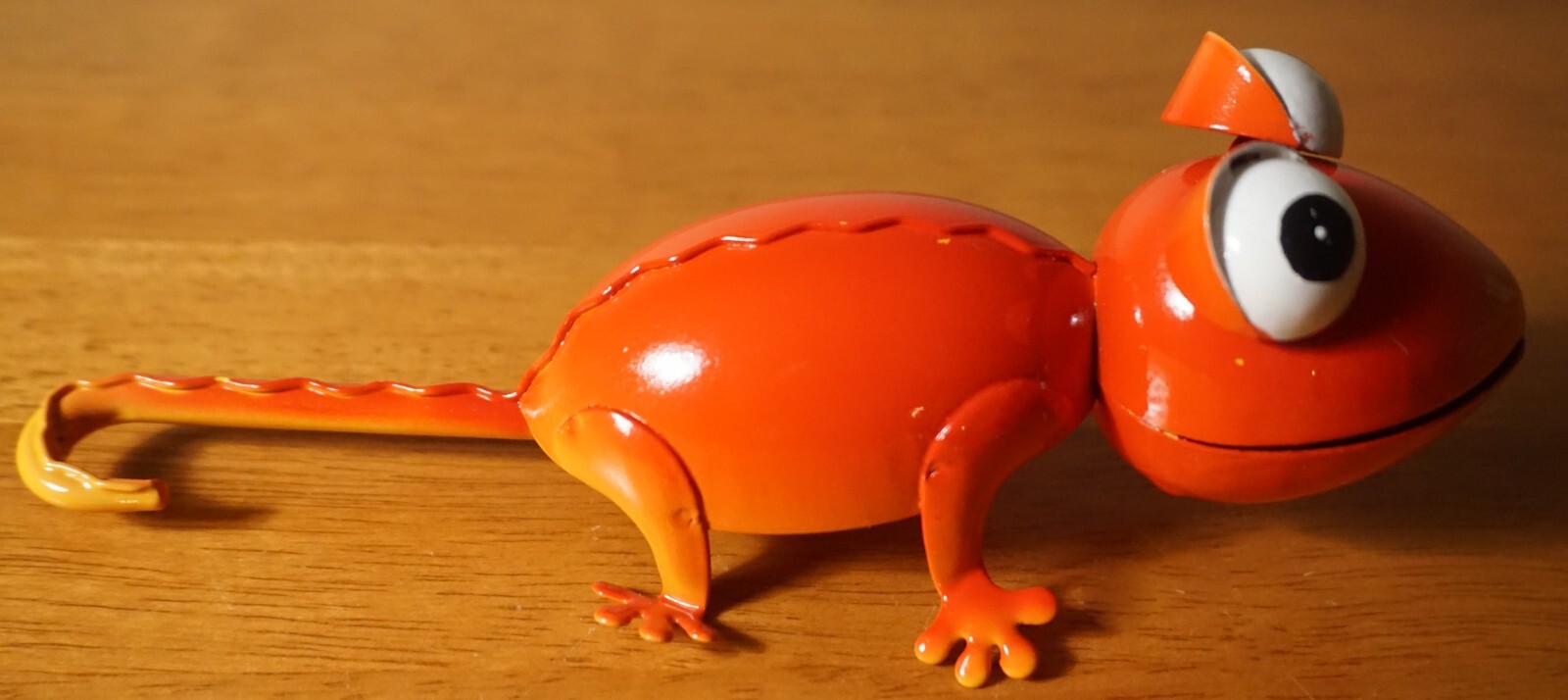 Red Chameleon Lizard Metal Garden Statue Cantina Bar Southwest Home Decor NEW