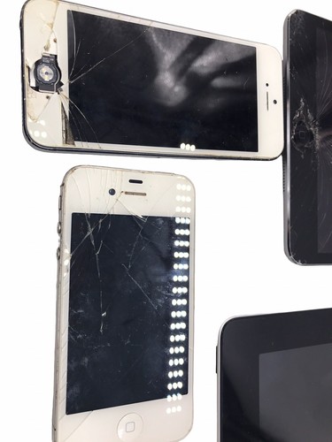 Lot of 12 Various Tablets & Phones - iPhone, Kindle, & TomTom - For PARTS/REPAIR - Picture 4 of 9