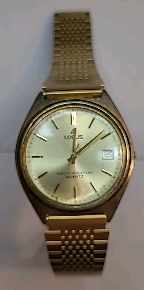 Vintage Lorus Water Resistant Quartz Watch Y142-8000  display picture 2