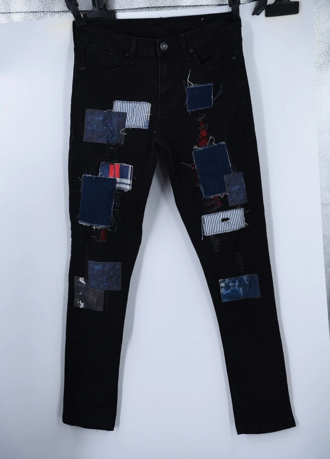 Jeans noir Rue 21 Premium Distressed Slim Taper Supreme Flex pour hommes 30