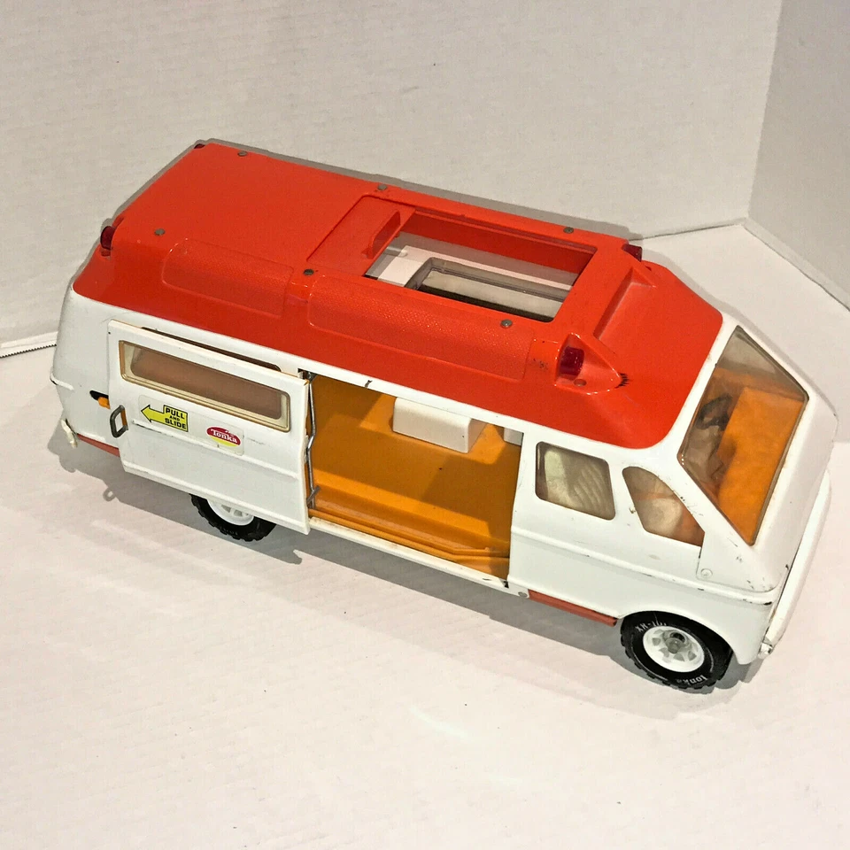 Vintage 1970's TONKA Rescue Vehicle Ambulance Van For Parts or Restoration - Image 2 of 4