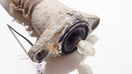 Domlager Federbeinlager Stützlager - Hinten rechts  Volkswagen  DE991768-32