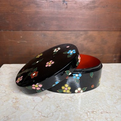 Vintage Lacquered Oval Lidded Box With Painted Flowers & Red Interior