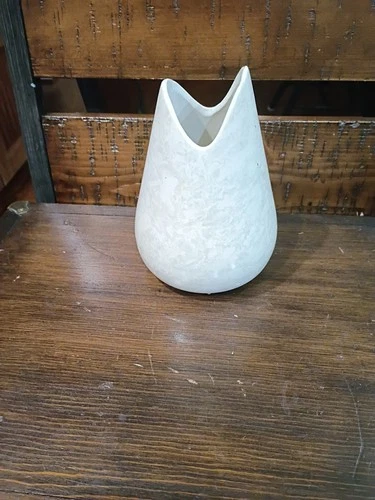 Vintage MCM 1960s McCoy Vase Cascade Line Iridescent Pearl Glaze Pearlescent