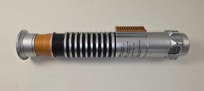 Hasbro Bladebuilders 2015 Star Wars Extendable Luke Skywalker Lightsaber C-3252A