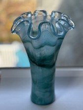 Murano Art Glass Made in Italy Swirl Ruffled Edge Vase Blue