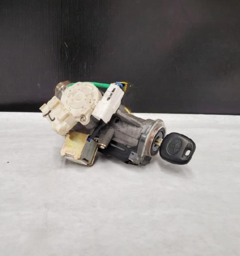 2004-2006 Scion XB Ignition Switch Cylinder Lock With key Assembly Oem Foto 3 de 4