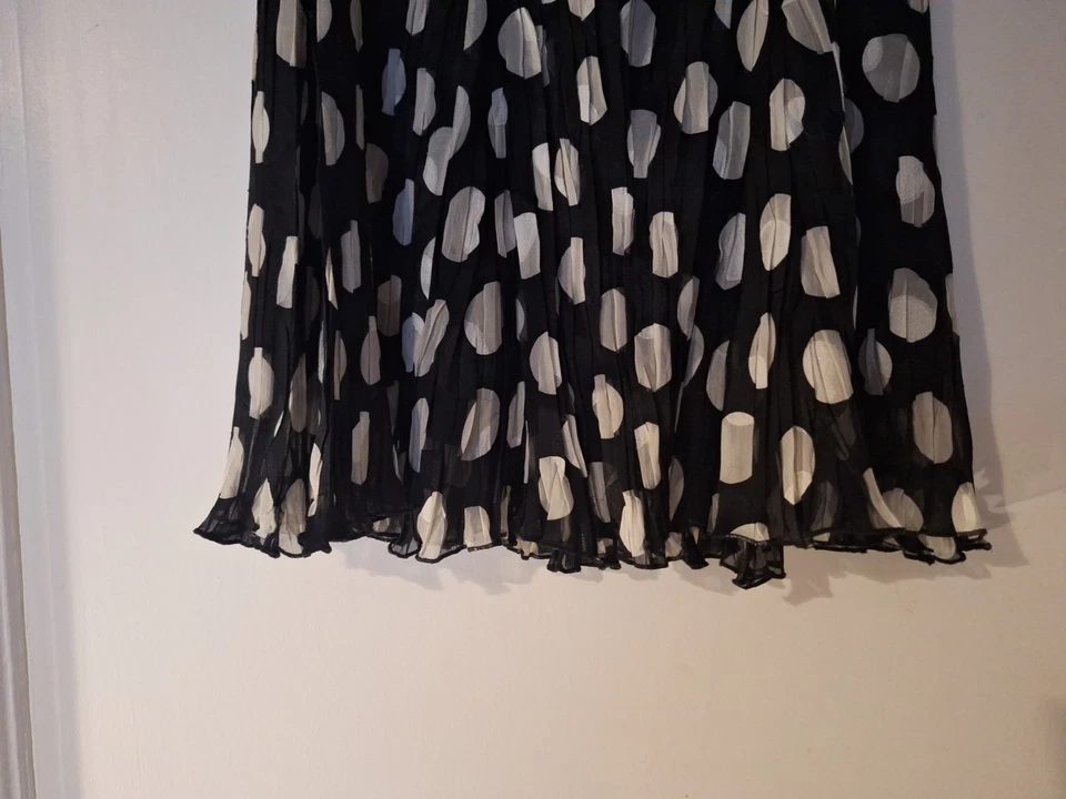 East Size 12 Long Maxi Skirt Poka Dot Black White Lined Elasticated Waist - Image 2 of 4