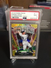 2019 Panini Prizm Aaron Judge Gold Illumination #D 8/10 PSA 9 YANKEES