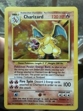 1999 Pokémon Base Set Charizard Holo #4/102 - Unlimited
