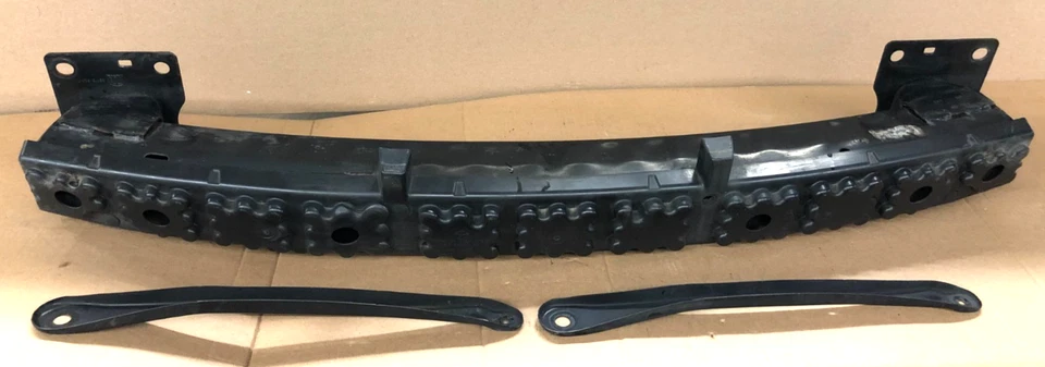 2012 年道奇房车前保险杠加固 2011 - 2018 年克莱斯勒城镇和国家 — 第 2/4 张图片