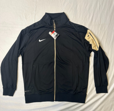 nike jacket with pocket on arm