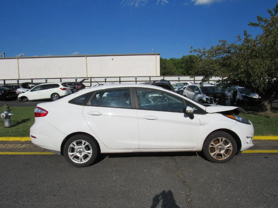 CORTE DE TECHO PARA CAMIONETA FORD FIESTA 11 12 13 14 15 16 17 18 19 SOLAMENTE Foto 4 de 4