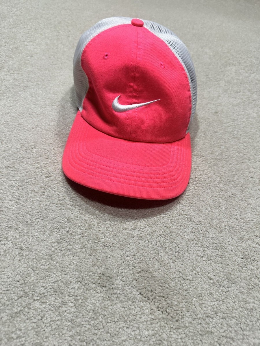 nike snapback hats womens