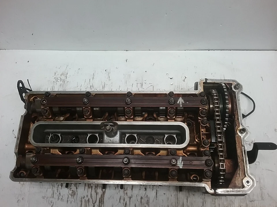 BMW X5 2002-2003 culata lateral derecha 306.59160R 4.6L 8 cilindros Foto 2 de 4