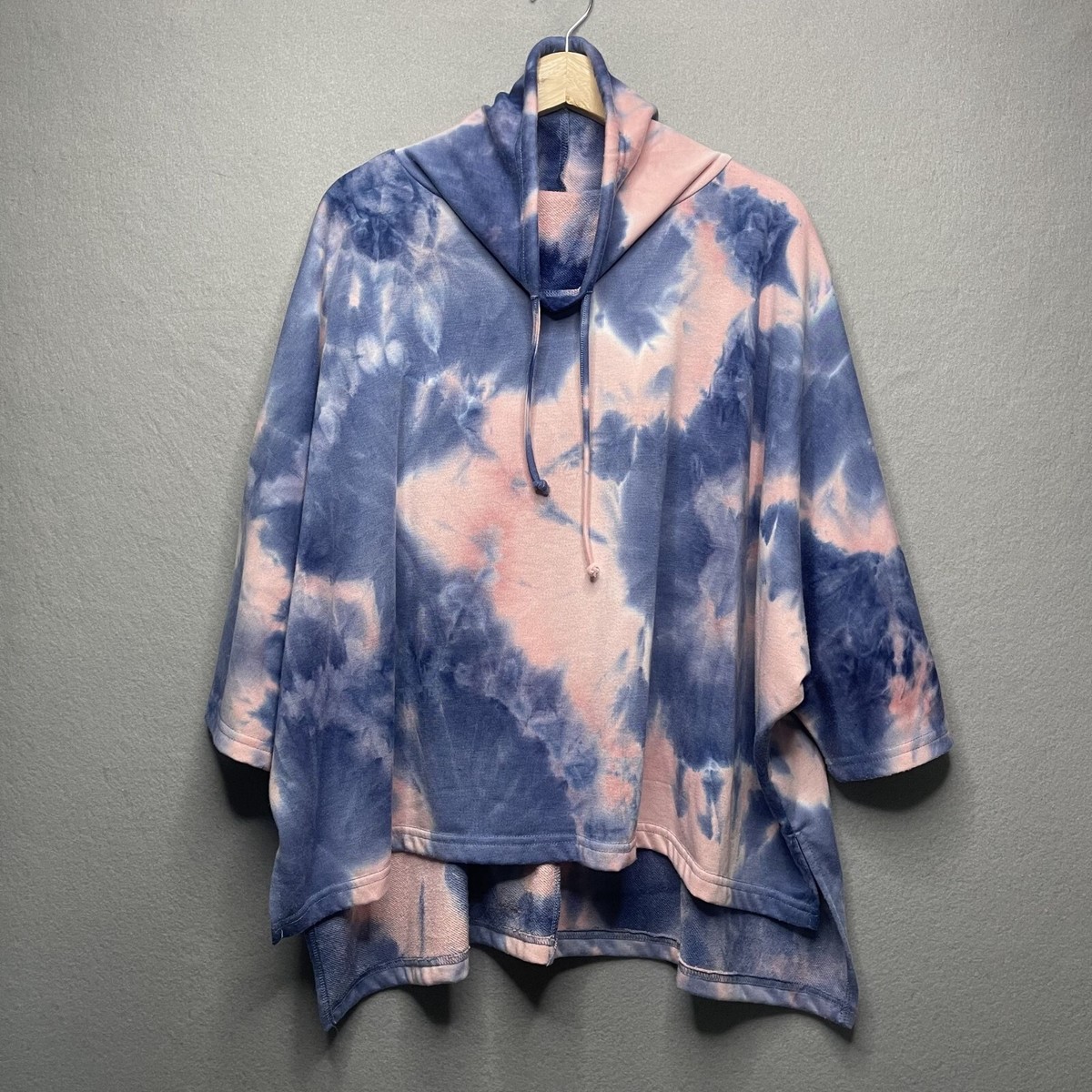 Poncho Coco Carmen Sweater Coco Carmen O/S Tie-Dye Poncho Style