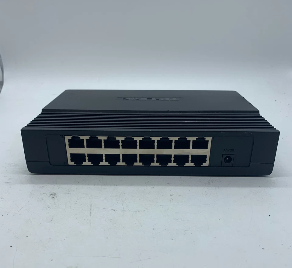 TP-LINK TL-SF1016D 16-Port 10/100Mbps Desktop Switch No Adapter w/ FREE SHIPPING - Image 3 of 4