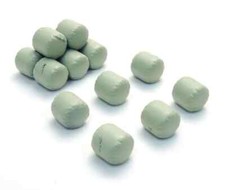 Artitec 387.617 Silage Hay Bales with Green Cover HO 1:87