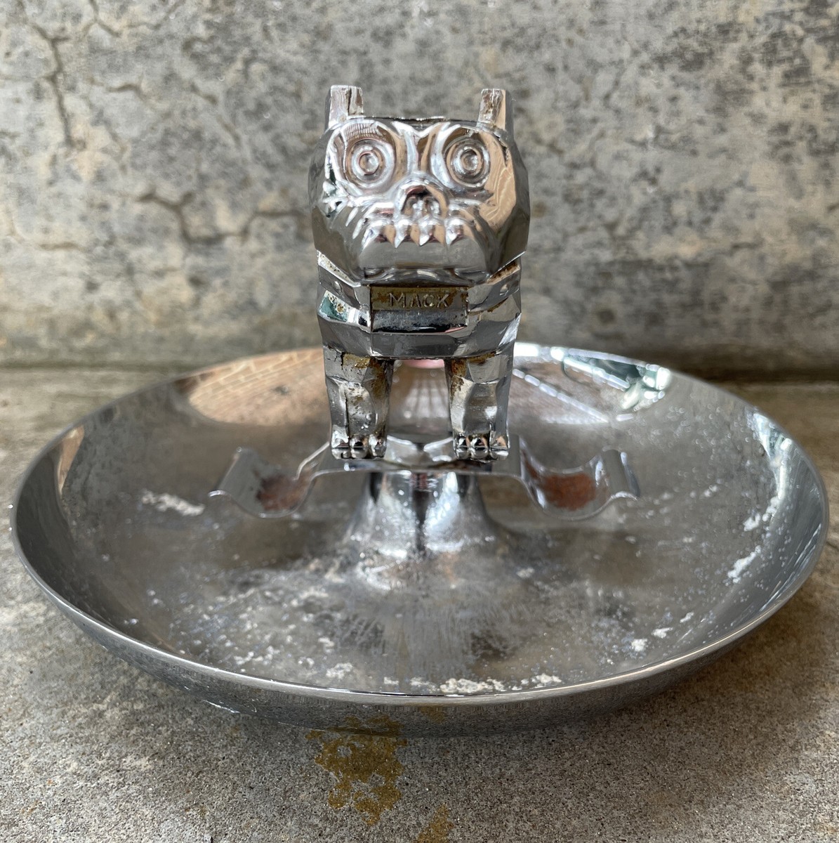 Vintage MACK Bulldog 87931 Chrome Dealer Ash Tray Central Vintage MACK Bulldog 87931 Chrome Dealer Ash Tray Central