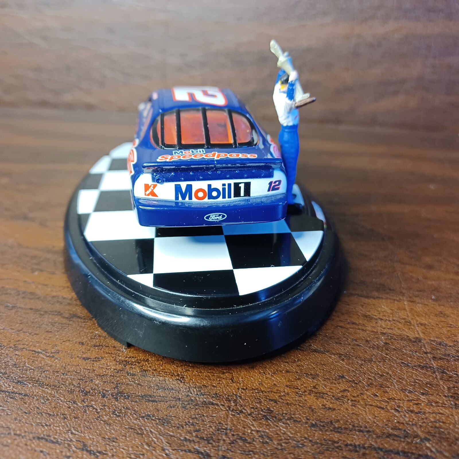 Picture 4 of 11