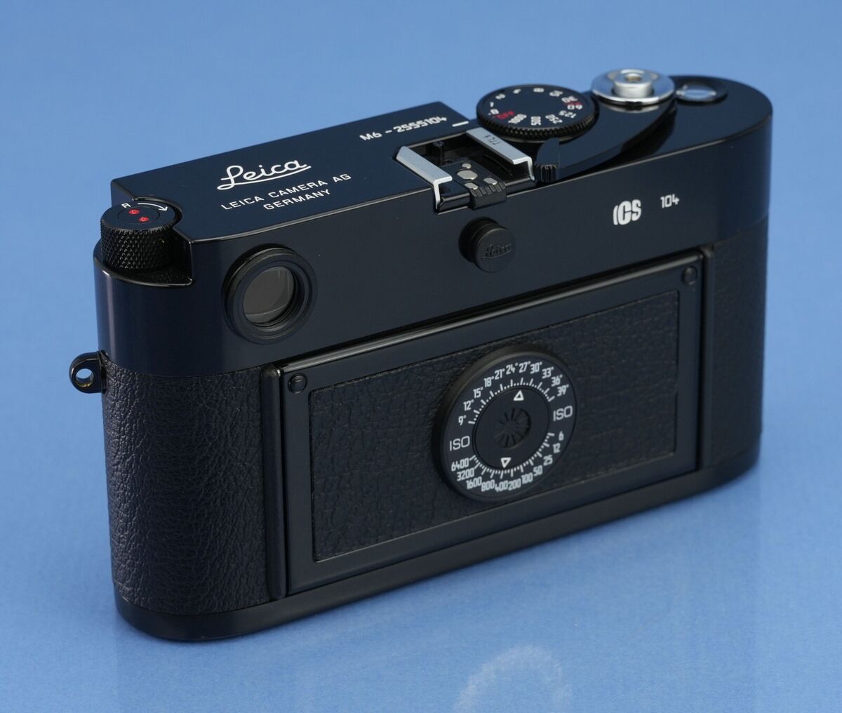 LEICA M6 TTL BLACK PAINT ICS 10465 JAPANESE MILLENNIUM 0.85 LEICA M6 TTL BLACK PAINT ICS 10465 JAPANESE MILLENNIUM 0.85