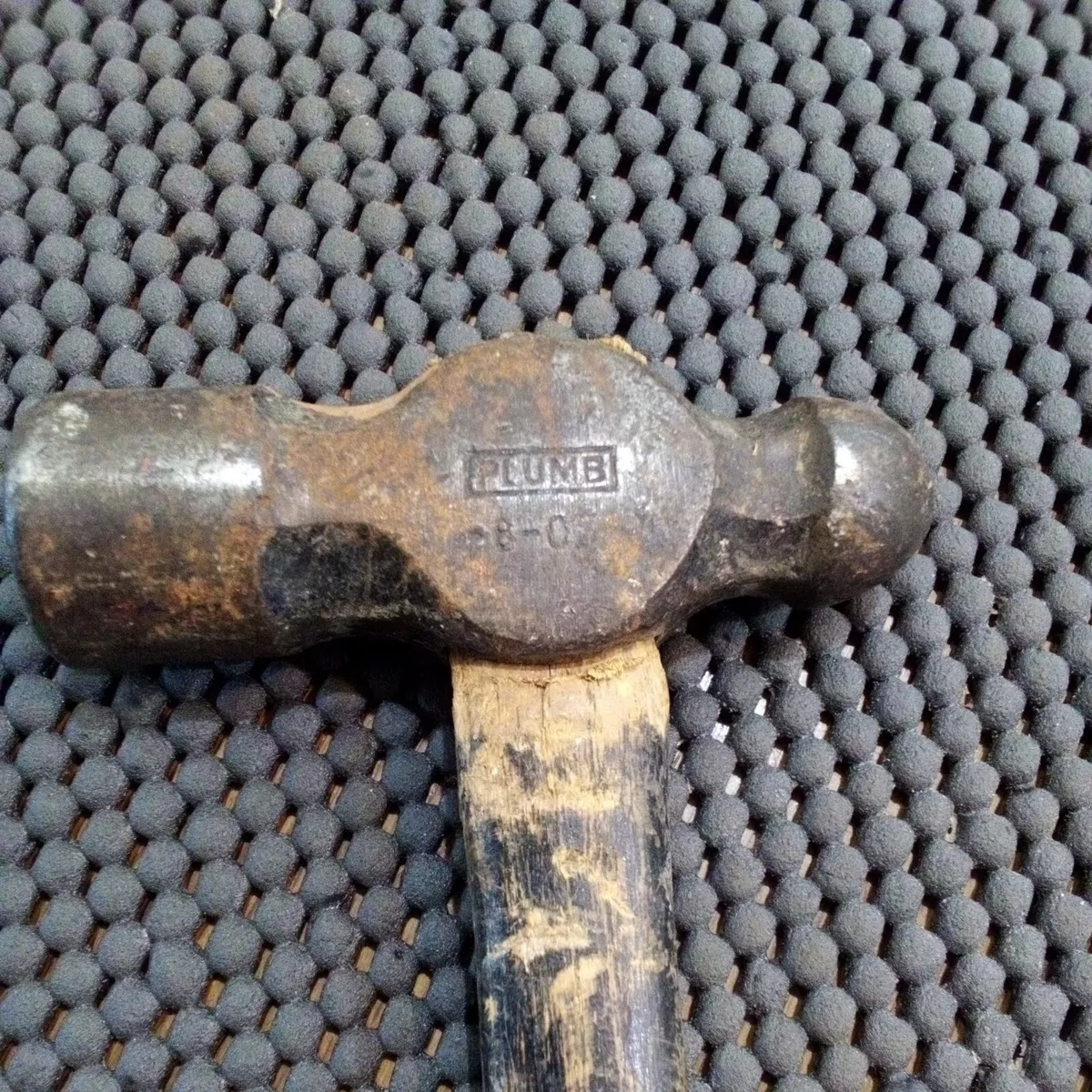 VINTAGE OLD PLUMB 8 OZ BALL PEEN HAMMER