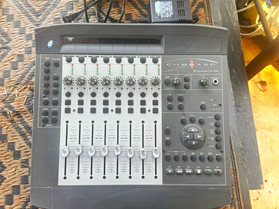 Digidesign Command|8 8-Channel Audio Interface/Control Surface MIDI I/O w/PSU