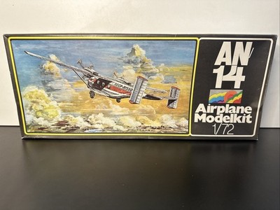 Plasticart Modellbaukasten - Airplane Modelkit -  AN / 14   OVP -  Maßstab 1: 72