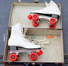 Vintage 70's Roller Derby Women's Size 7 White Roller Skates Urethane Wheels