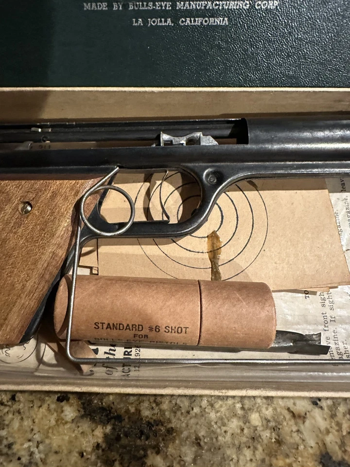 复古金属手柄大约 1937 年公牛眼锋枪手枪和盒子 #16 — 第 3/4 张图片