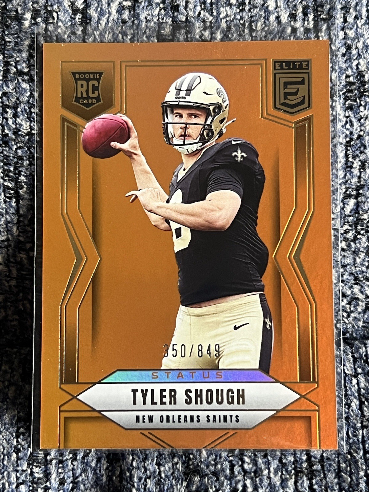 2025 Donruss Elite #178 Tyler Shough /849 Metallic Orange Status Rookie Saints