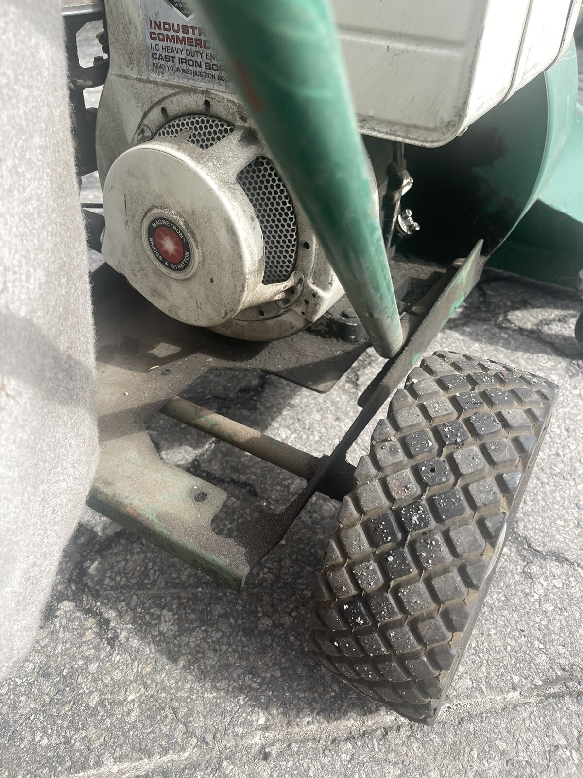 Billy Goat BG60A Self Propelled Lawn Vacuum eBay