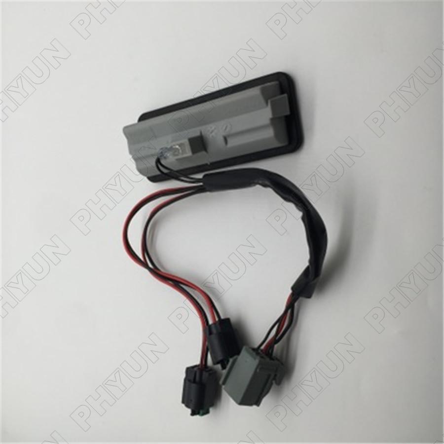 Trunk Release Button LR073594 Rear Tailgate Door Release Handle Switch Car LR015457 LR071910 LR014482 CXB000456PVJ For Land Rover Discovery 3 4 2011 Range Rover Sport