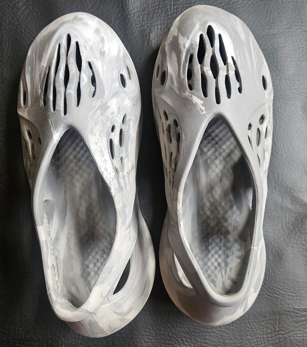 adidas gazelle silver green womens adidas Yeezy Foam RNNR Mist main image 0