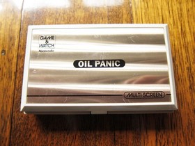 NINTENDO Oil Panic Game and Watch in Excellent Condition (OP-51) 1982