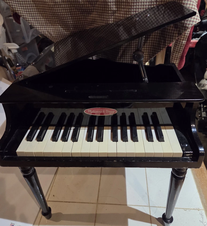 PIANO DE COLA MUSICAL INFANTIL Juguete de madera Melissa and Doug Foto 2 de 4