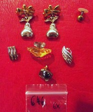 Kleinkunst Nr. 646,  Schmuck, Konvolut von  6 Ohrstecker, Clips, Metall