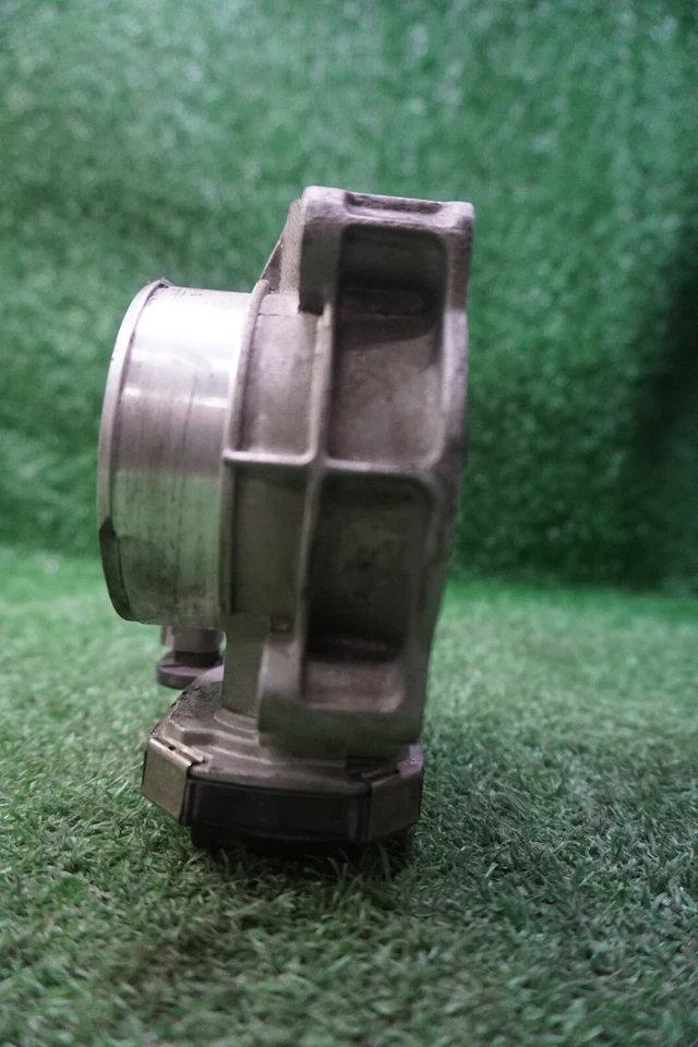 Chevrolet Camaro 2012 2,4 L carrocería del acelerador OEM 12632172BA Foto 2 de 4