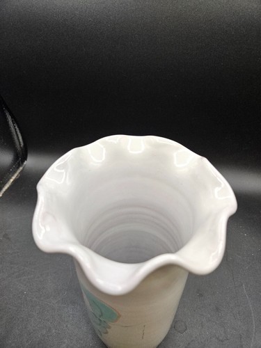 VTG. Ceramic Pottery Vase w/Florals - Picture 8 of 9