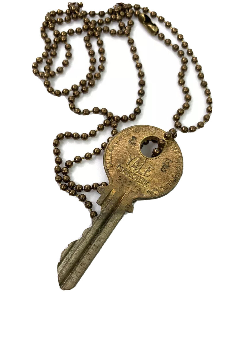 Antique Key Necklace Yale Key Pendant Necklace 30” Ch… Gem