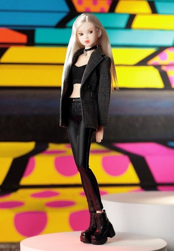 momoko Sekiguchi GIRL POP BLACK PANTHER Neuve NRFB