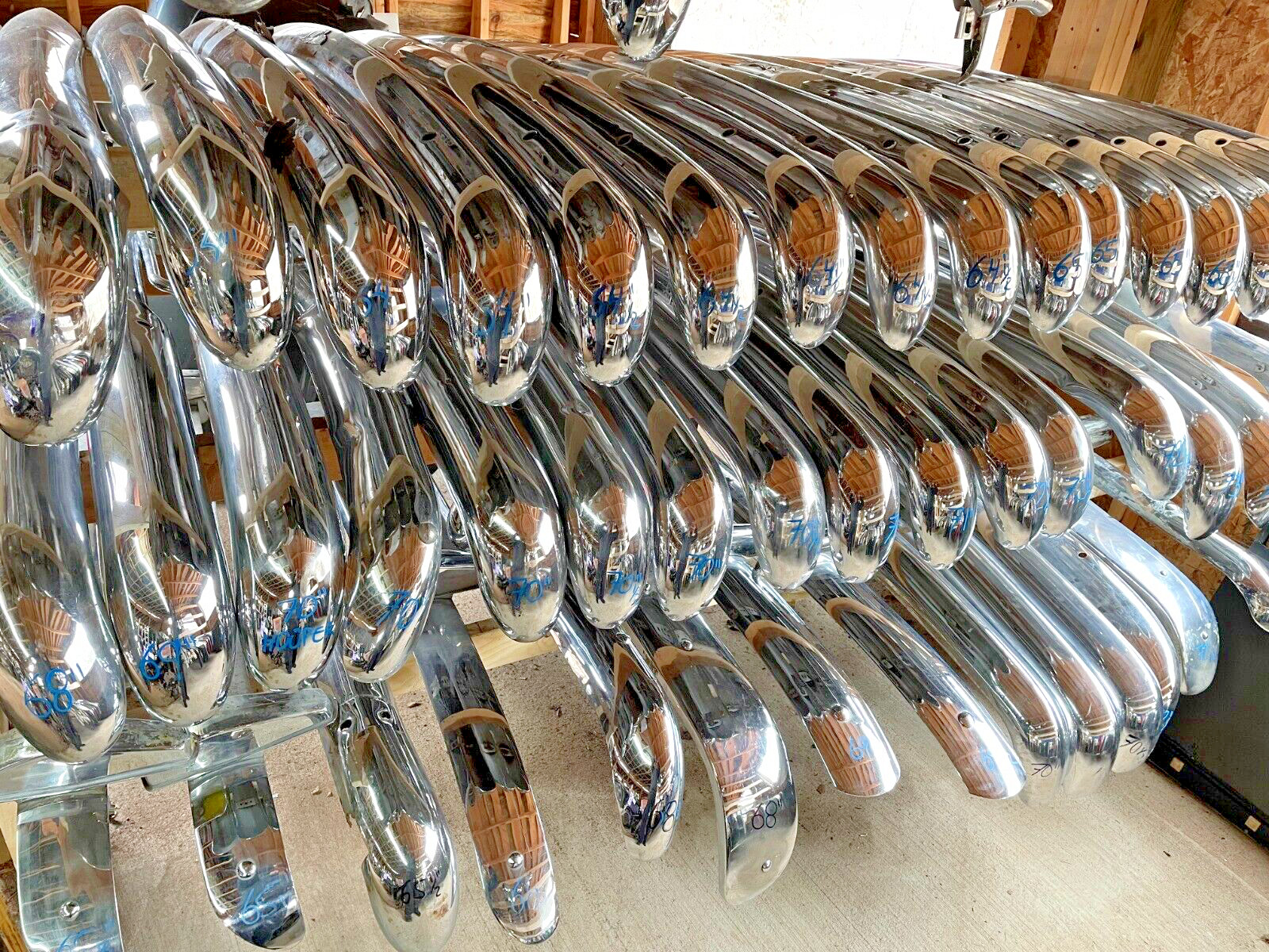 ROLLS ROYCE SILVER CLOUD, BENTLEY LIGHT. THE WORLDS LARGEST 1946-1965 INVENTORY
