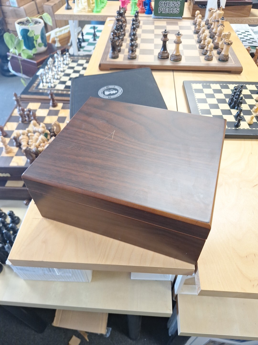 Scratch & Dent Humidor Style Chess Piece Box Walnut Finish eBay