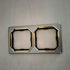 Merten OctoColor 2-fach Rahmen in bronze + 2 Farbringe in Goldmetallic