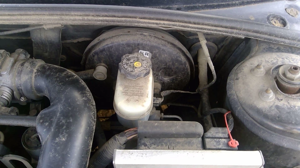 Saturn Sl1 2000-2002 sedán potenciador de freno con juego de pares de cilindros maestros OEM Foto 2 de 4