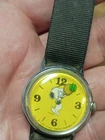Vintage Snoopy Tennis Watch Hand-wound Yellow Dial Analog Manual wind Runs  70s