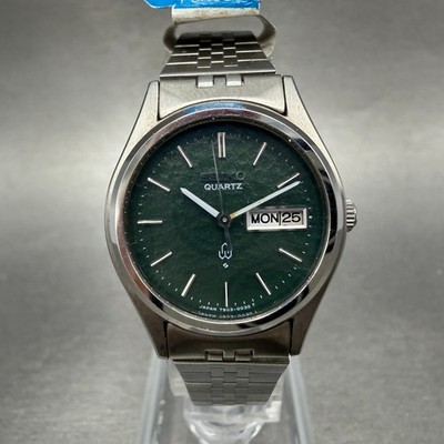 Seiko Watch Women 25mm Green Dial Silver Tone Daydate 7903  display picture 1