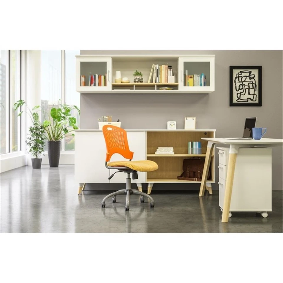 Armario de almacenamiento moderno de madera Safco Resi con puertas laminadas en blanco Foto 2 de 3