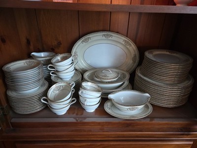 Vtg Noritake dinner set Bancroft 5481 gold raised Service For 12+ serving dishes