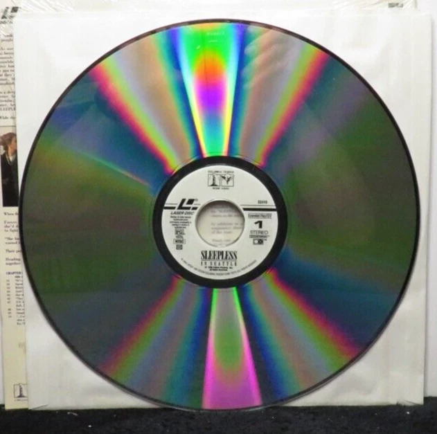 SLEEPLESS IN SEATTLE TOM HANKS MEG RYAN DELUXE WIDESCREEN VERSION LASER DISC - Imagem 3 de 3